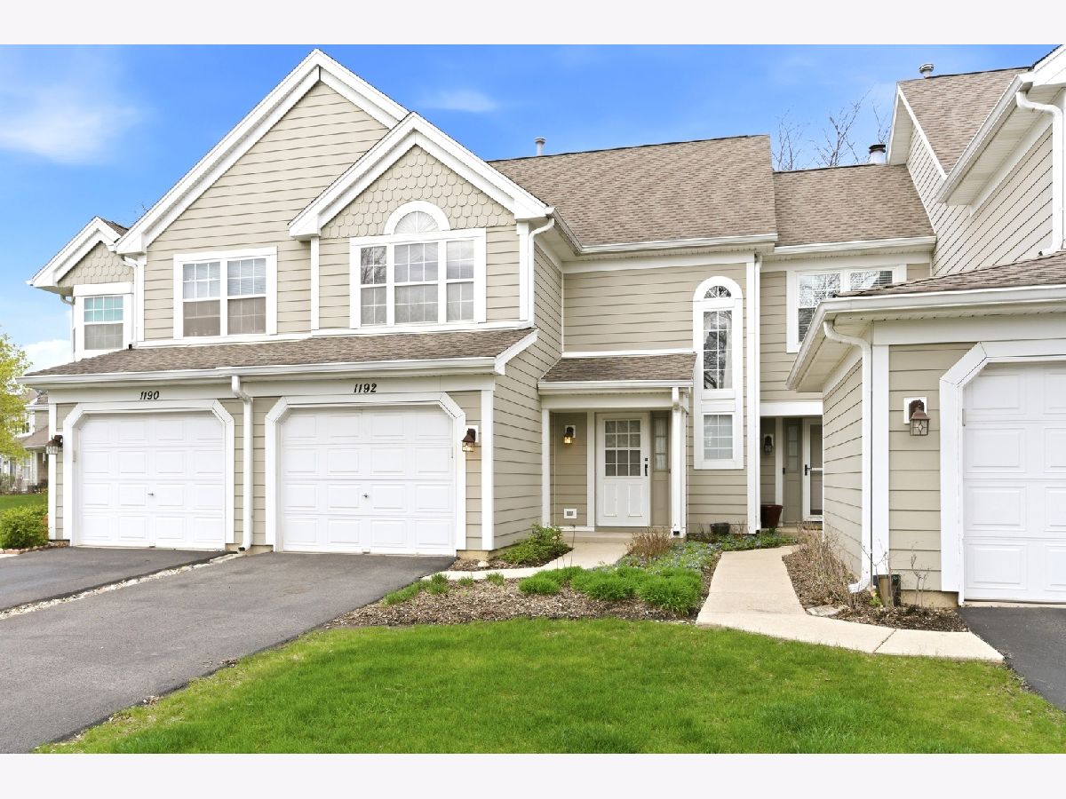  For Sale Carol Stream Illinois, 1192 Scott Court