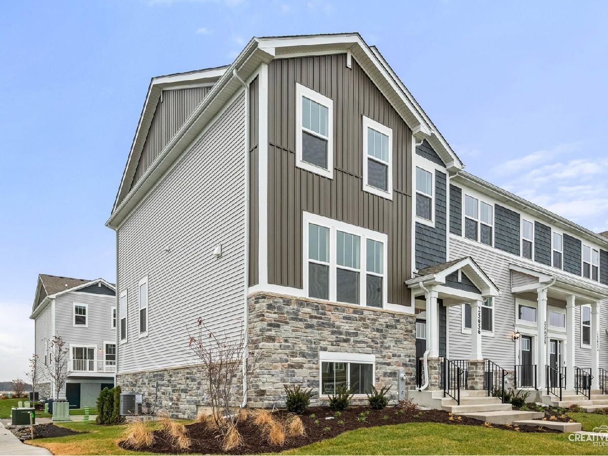 Homes & Condos & Townhomes For Rent Keller Farm Plainfield Illinois, 14949 Dyer