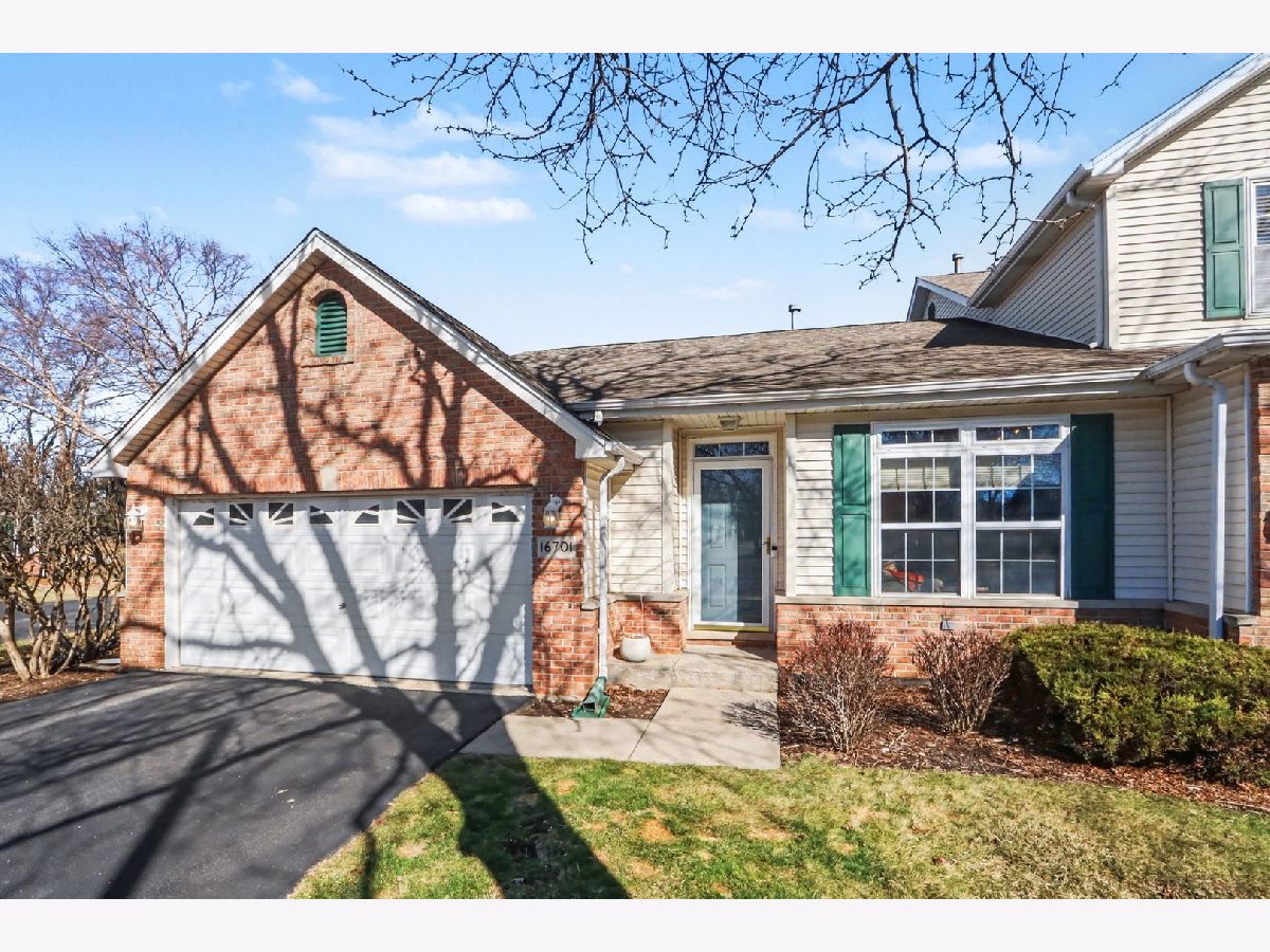  For Sale Lockport Illinois, 16701 Sunset Ridge Court