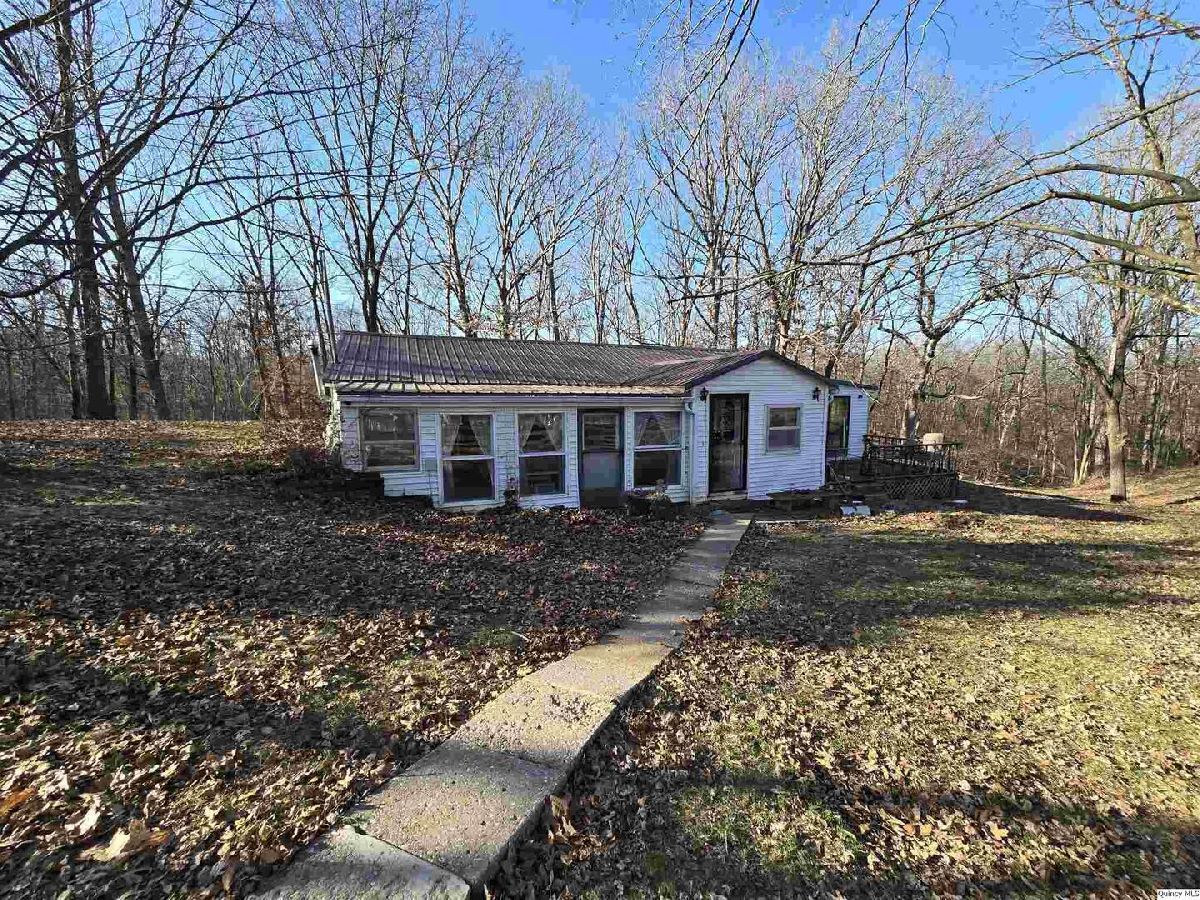  For Sale Camp Point Illinois, 2219 1350th Ave.