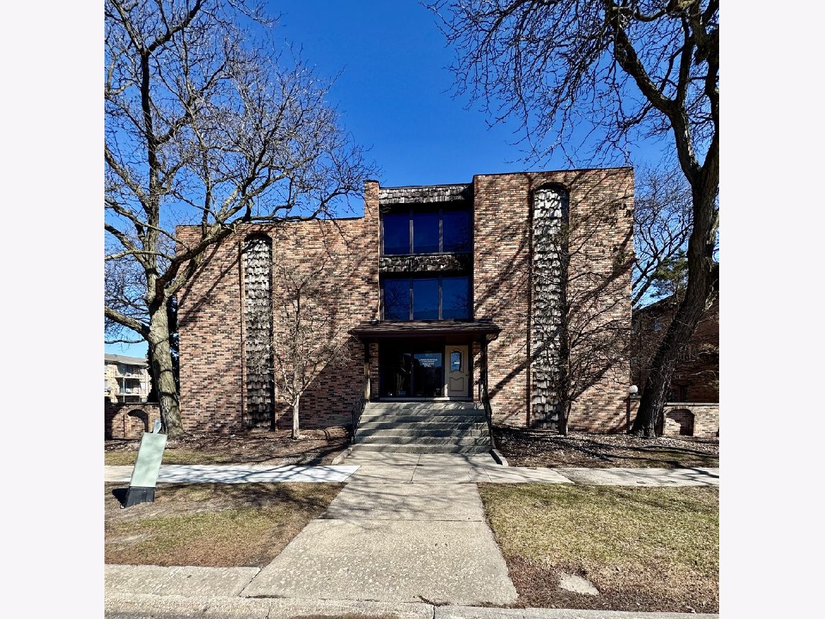  For Rent Lansing Illinois, 17745 Rosewood