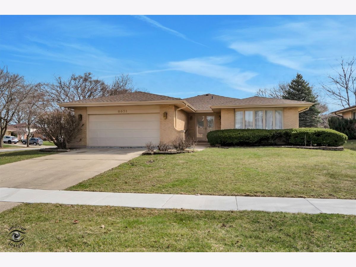 Homes Sold Farmingdale Village Darien Illinois, 8651 Ailsworth