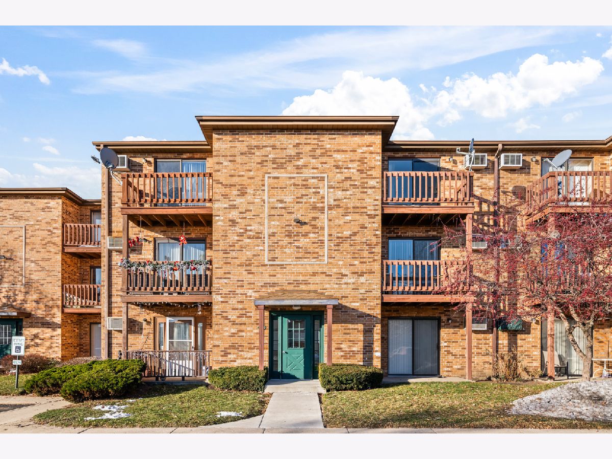  For Rent Palatine Illinois, 1324 Geneva