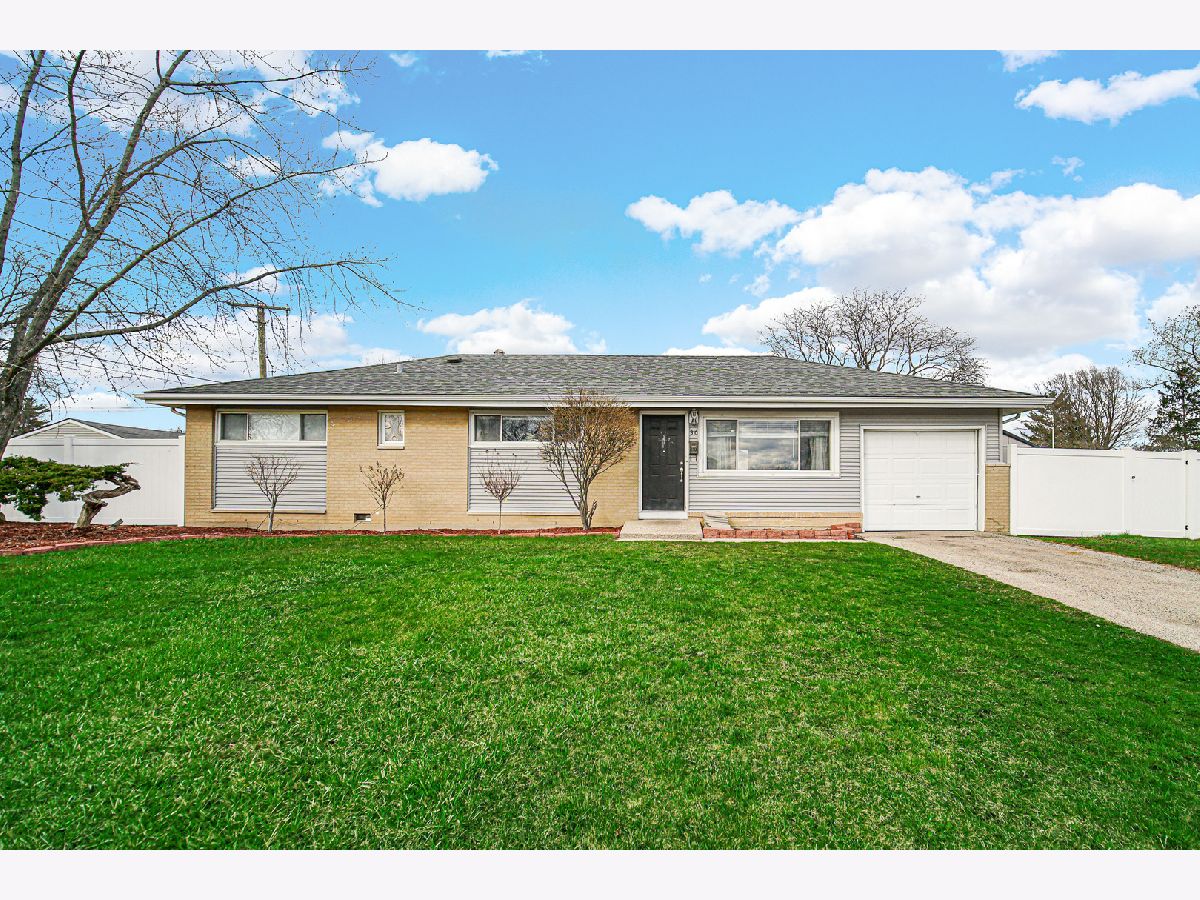  For Sale Hoffman Estates Illinois, 310 Maricopa Lane