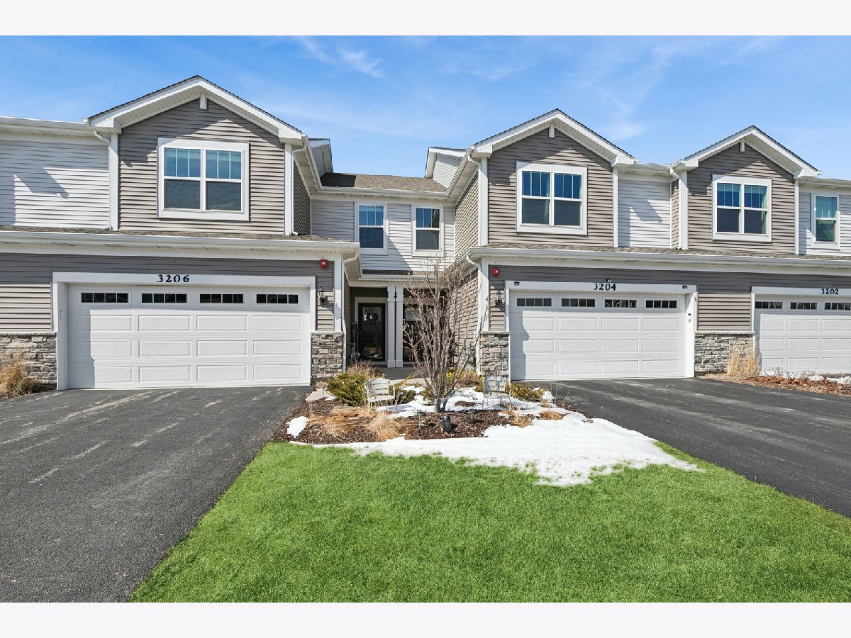 Condos & Townhomes For Sale The Crossings Of Mundelein Mundelein Illinois, 3206 Martini Street