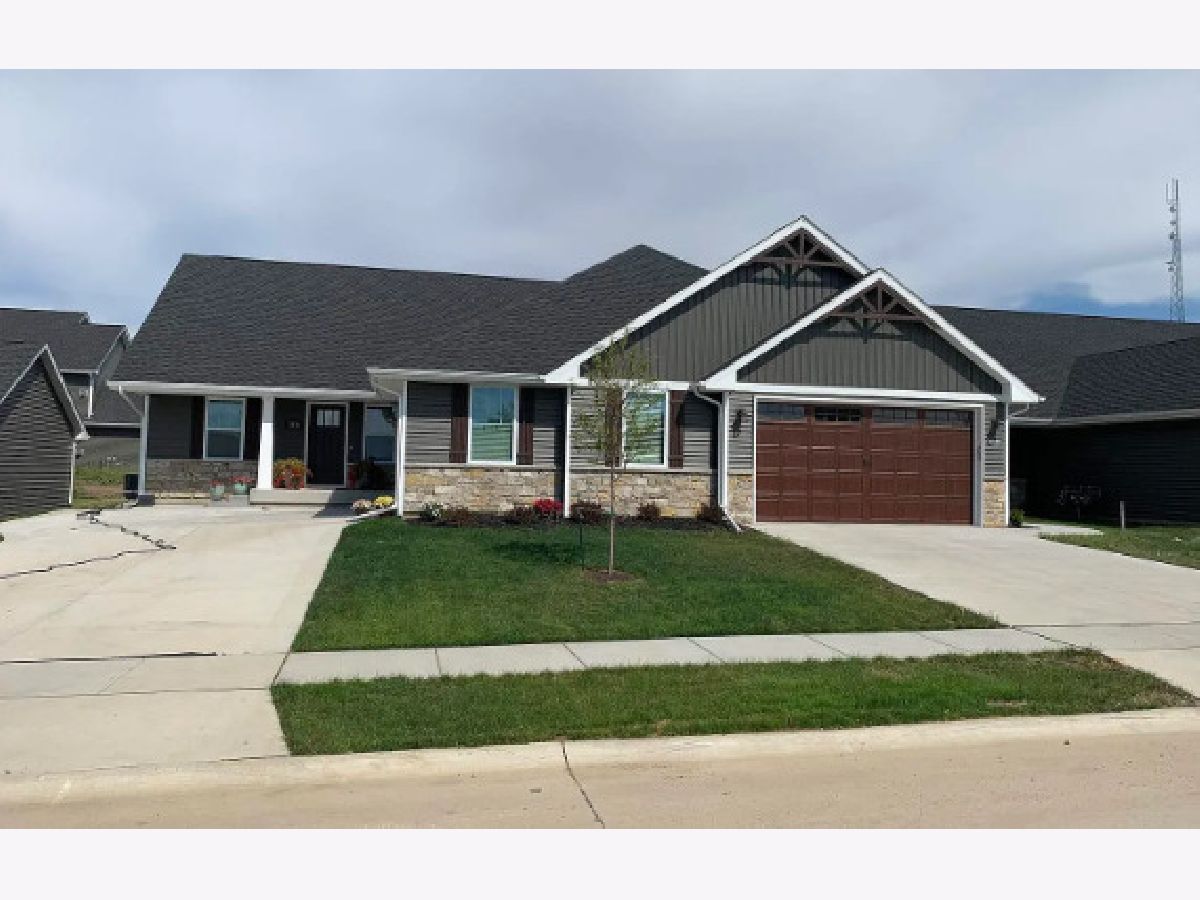  For Rent Bettendorf Iowa, 7235 Genesis