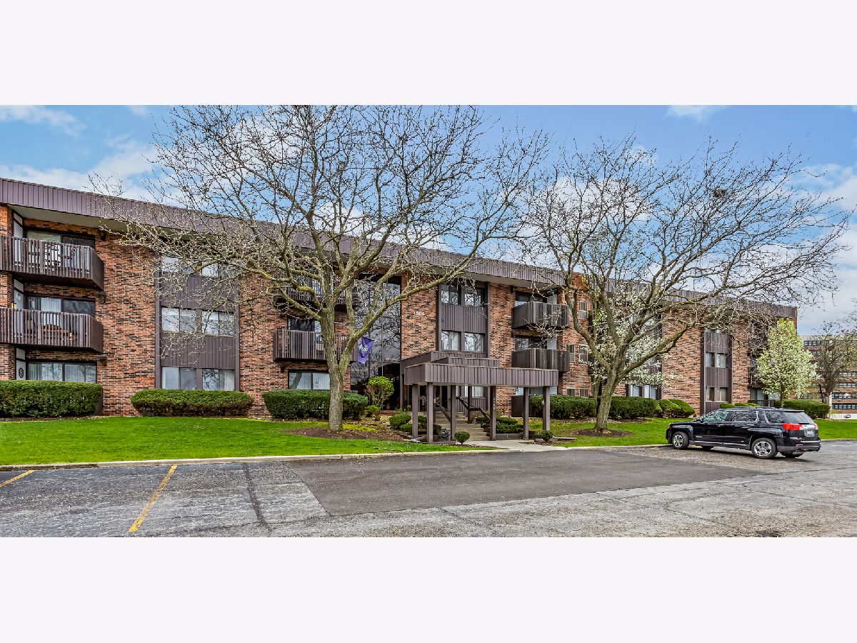  For Sale Joliet Illinois, 1504 Woodbridge Road