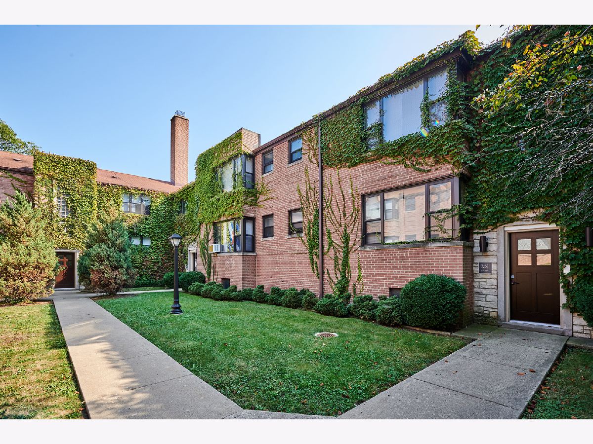  Rented Chicago Illinois, 7375 Winchester