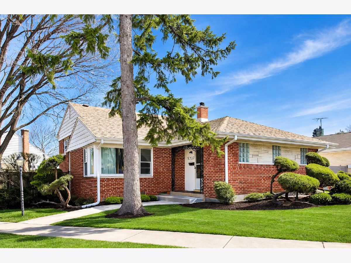  For Sale Skokie Illinois, 5237 Conrad Street