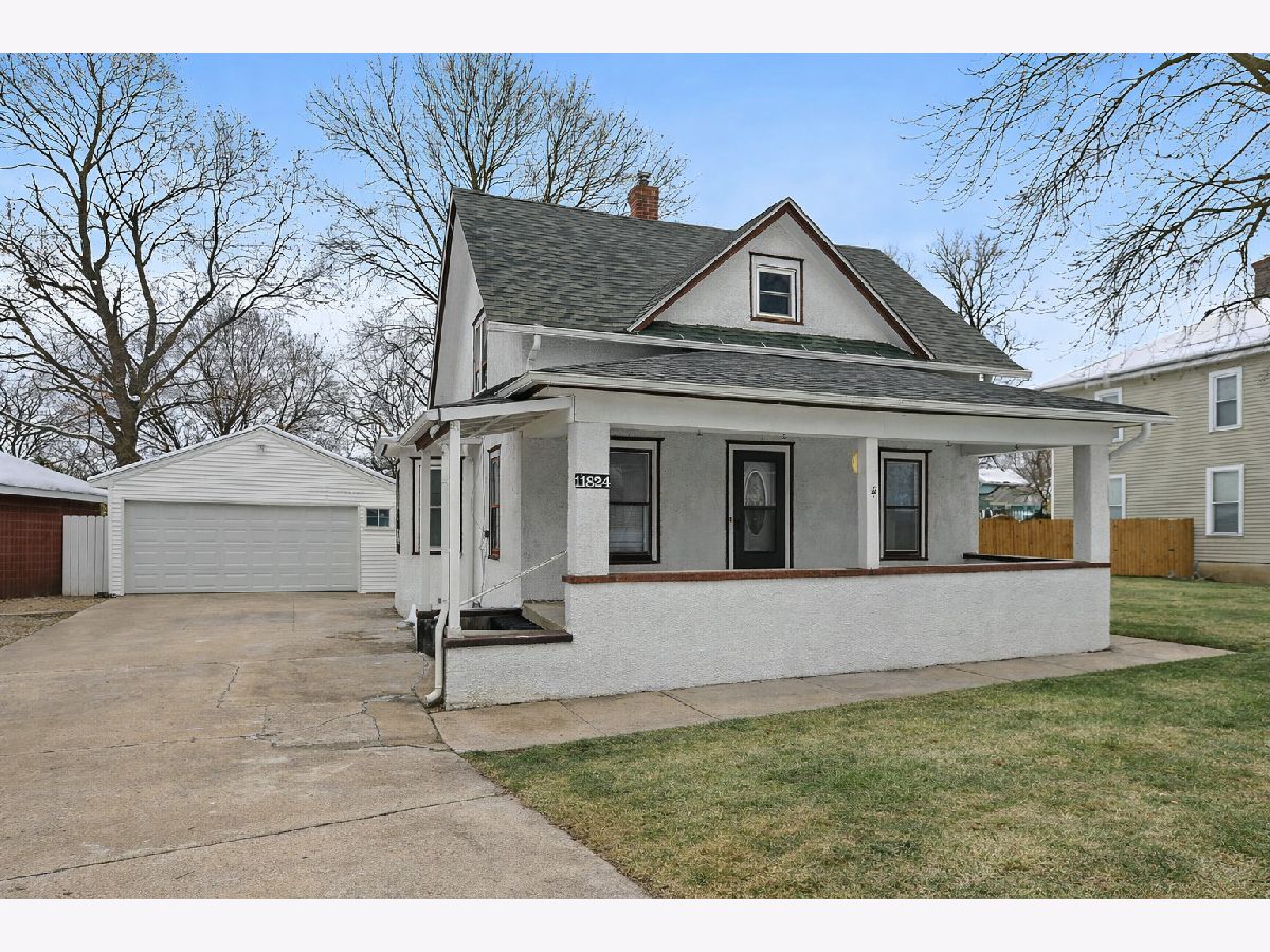  For Sale Hebron Illinois, 11824 Prairie Avenue