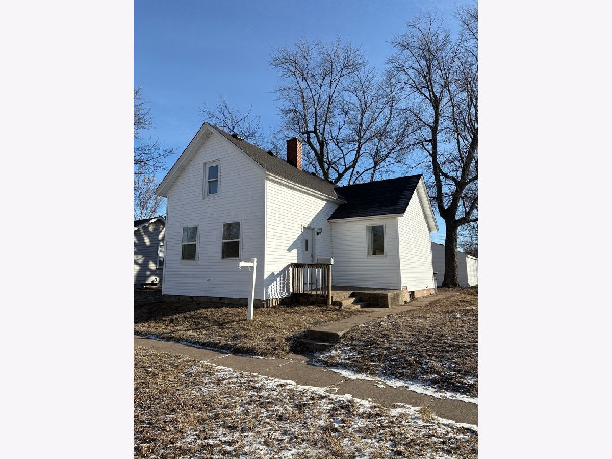  For Sale Rock Island Illinois, 819 5th Street