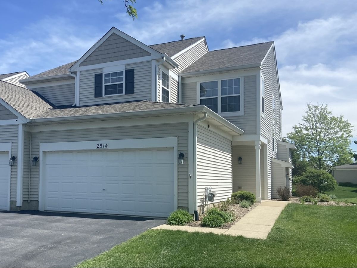 Townhomes & Condos Rented Windridge Naperville Illinois, 2914 Rutland