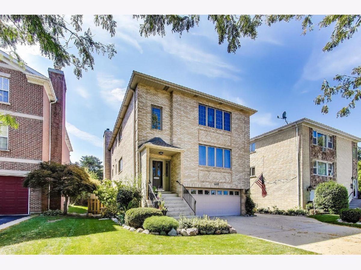  For Rent Arlington Heights Illinois, 1209 Davis