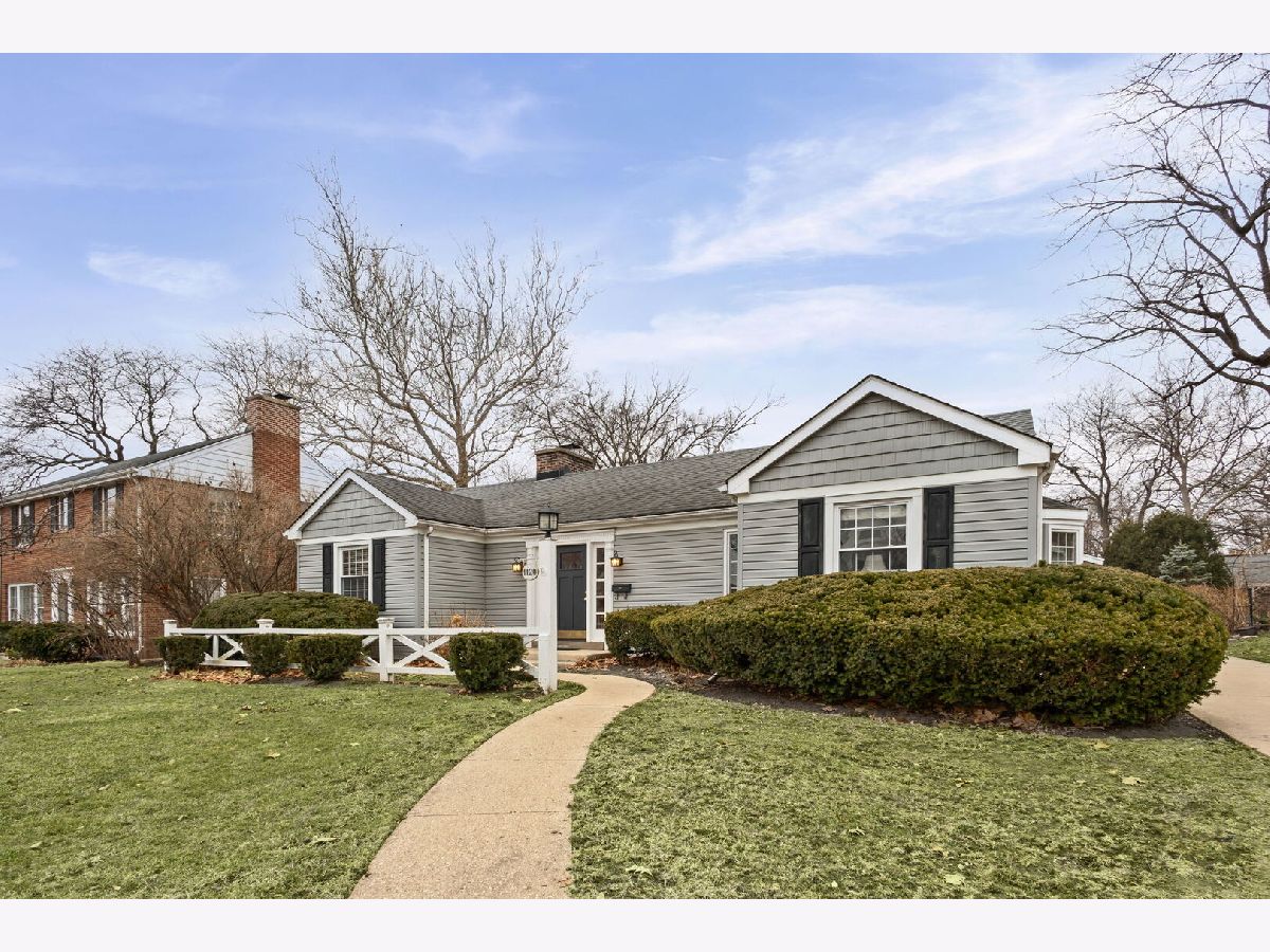 Homes For Sale Bonnie Glen Glenview Illinois, 1120 Raleigh Road