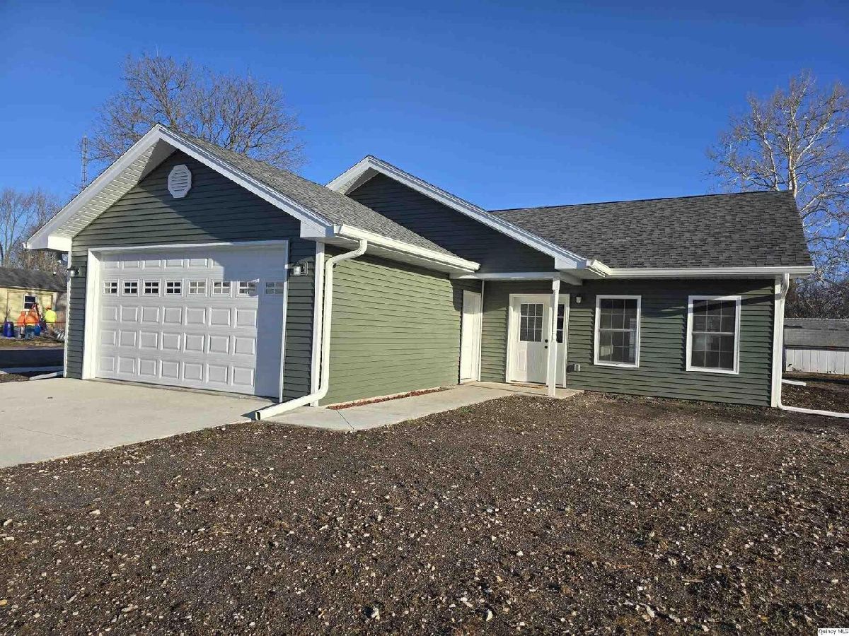  For Sale Carthage Illinois, 1301 Wabash Avenue