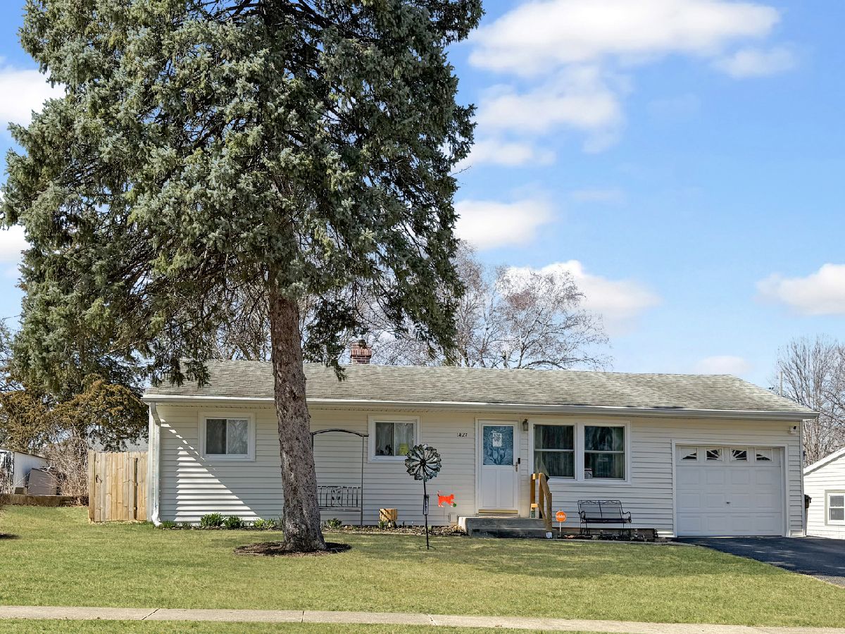  For Sale Freeport Illinois, 1427 Mark Drive