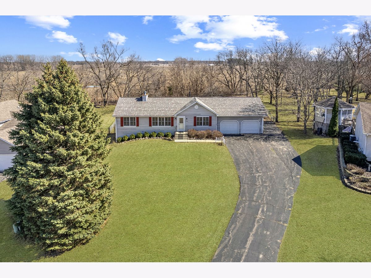  For Sale Wonder Lake Illinois, 7302 Hickory