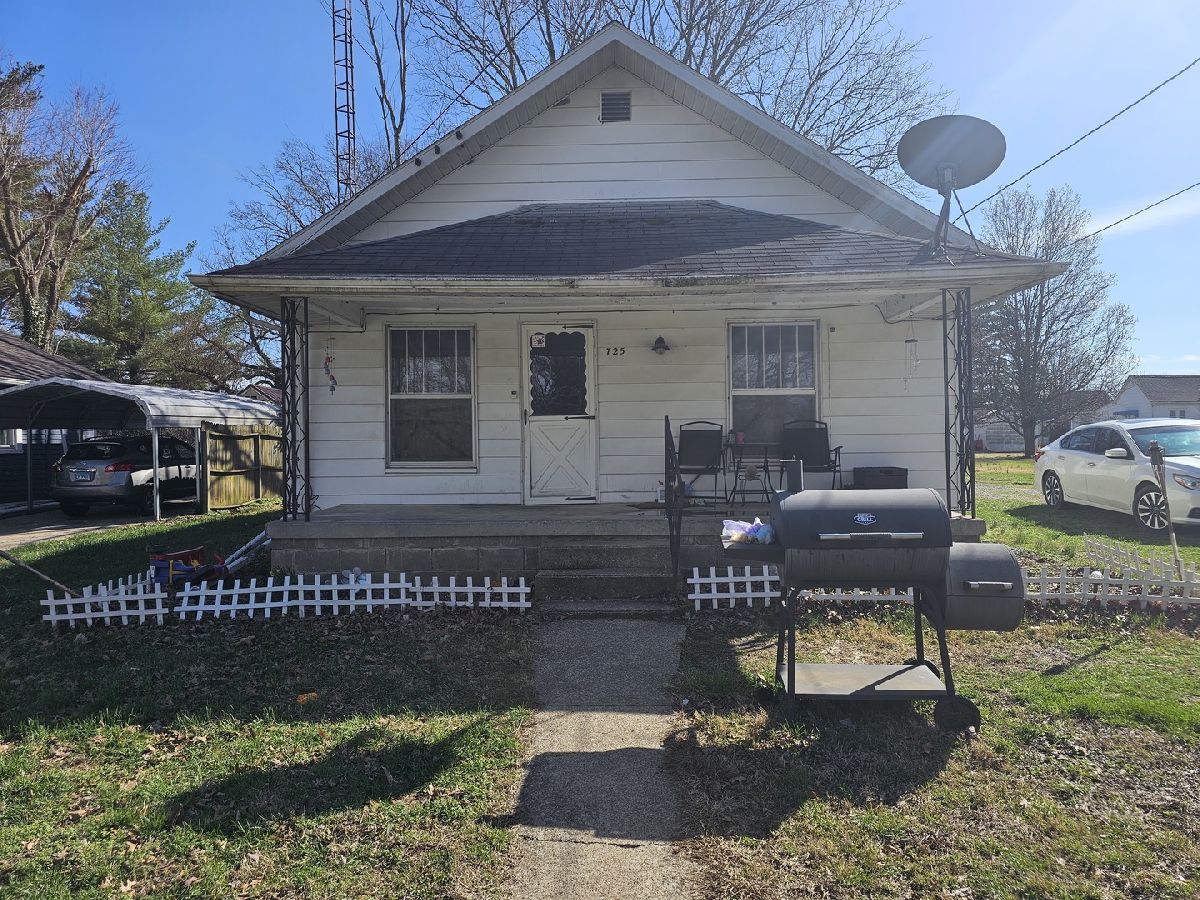  Sold Mt Vernon Illinois, 725 Dewey