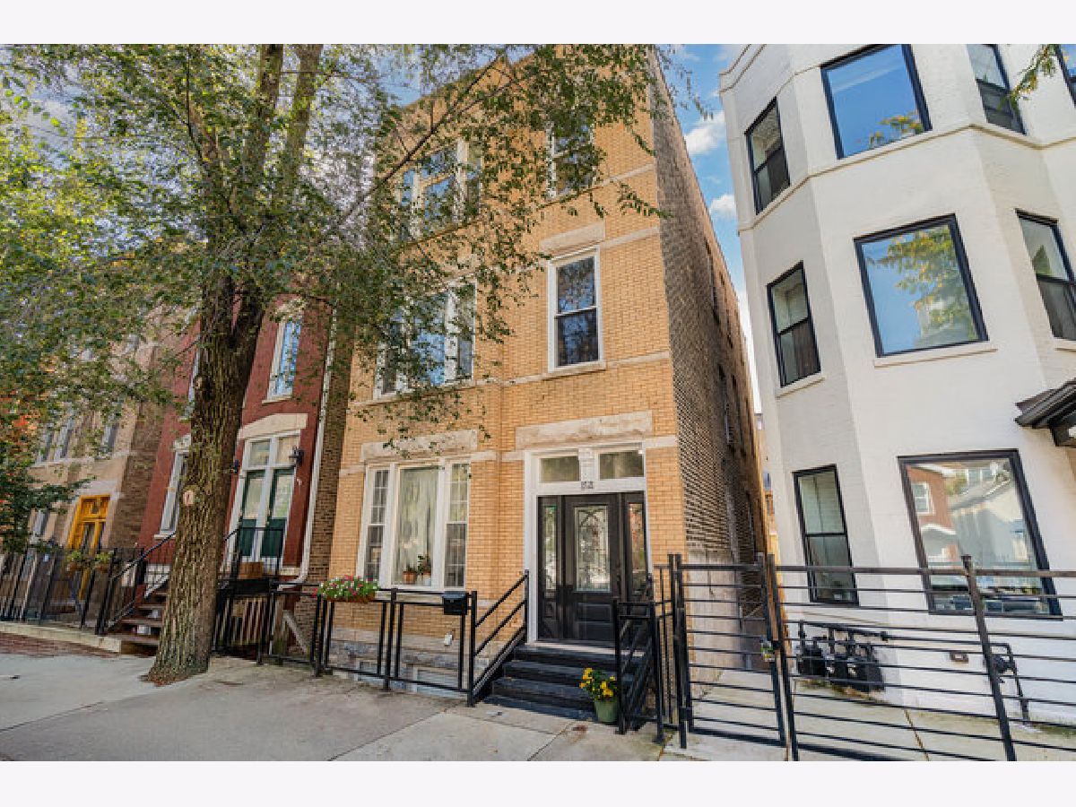  Rented Chicago Illinois, 1721 Pierce