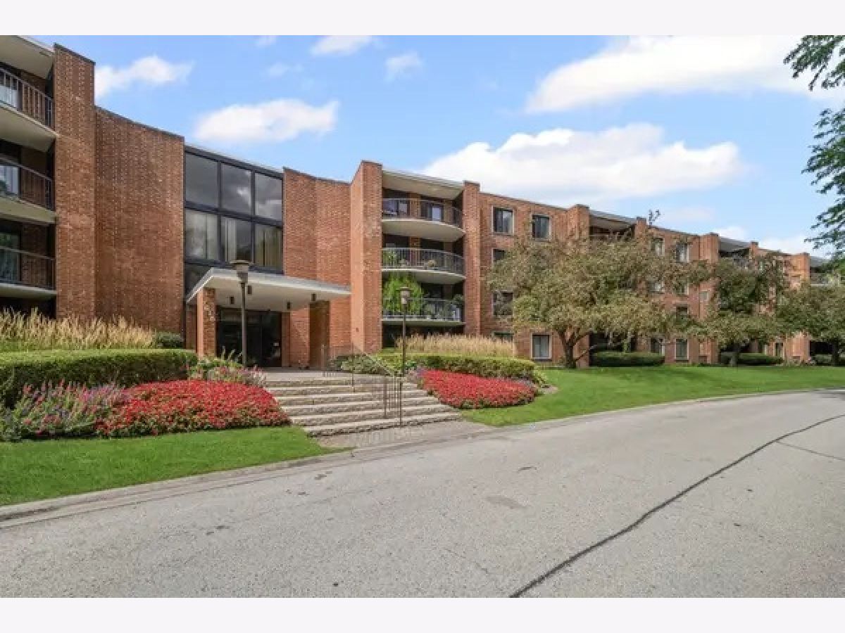  For Sale Arlington Heights Illinois, 1615 Central Road