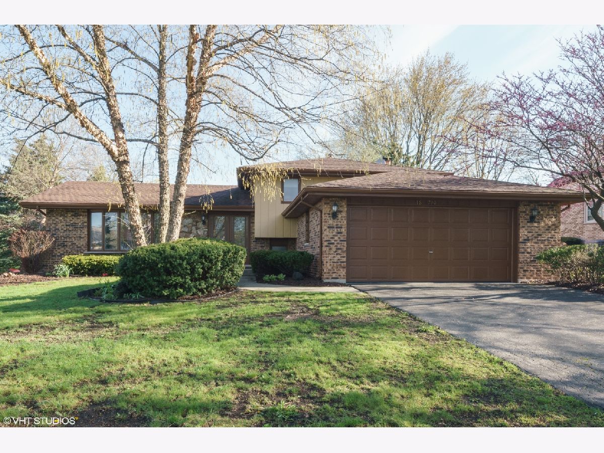 For Rent Willowbrook Illinois, 16W700 Fern