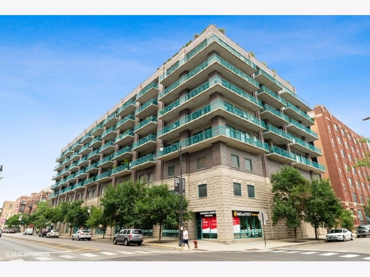 Condominiums For Sale Madison Manor Ii Chicago Illinois, 920 Madison Street