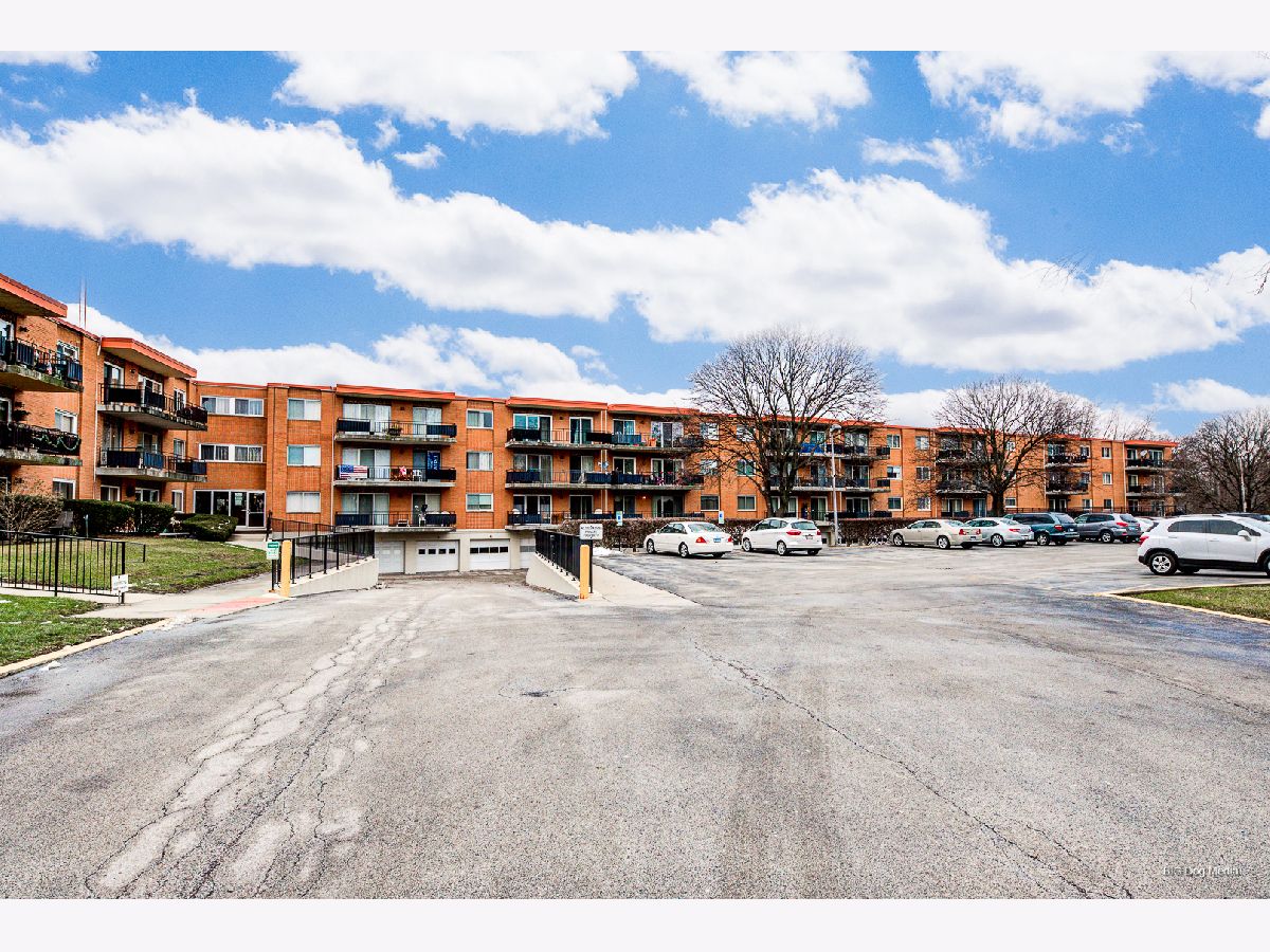  For Sale Homewood Illinois, 940 Holbrook Road