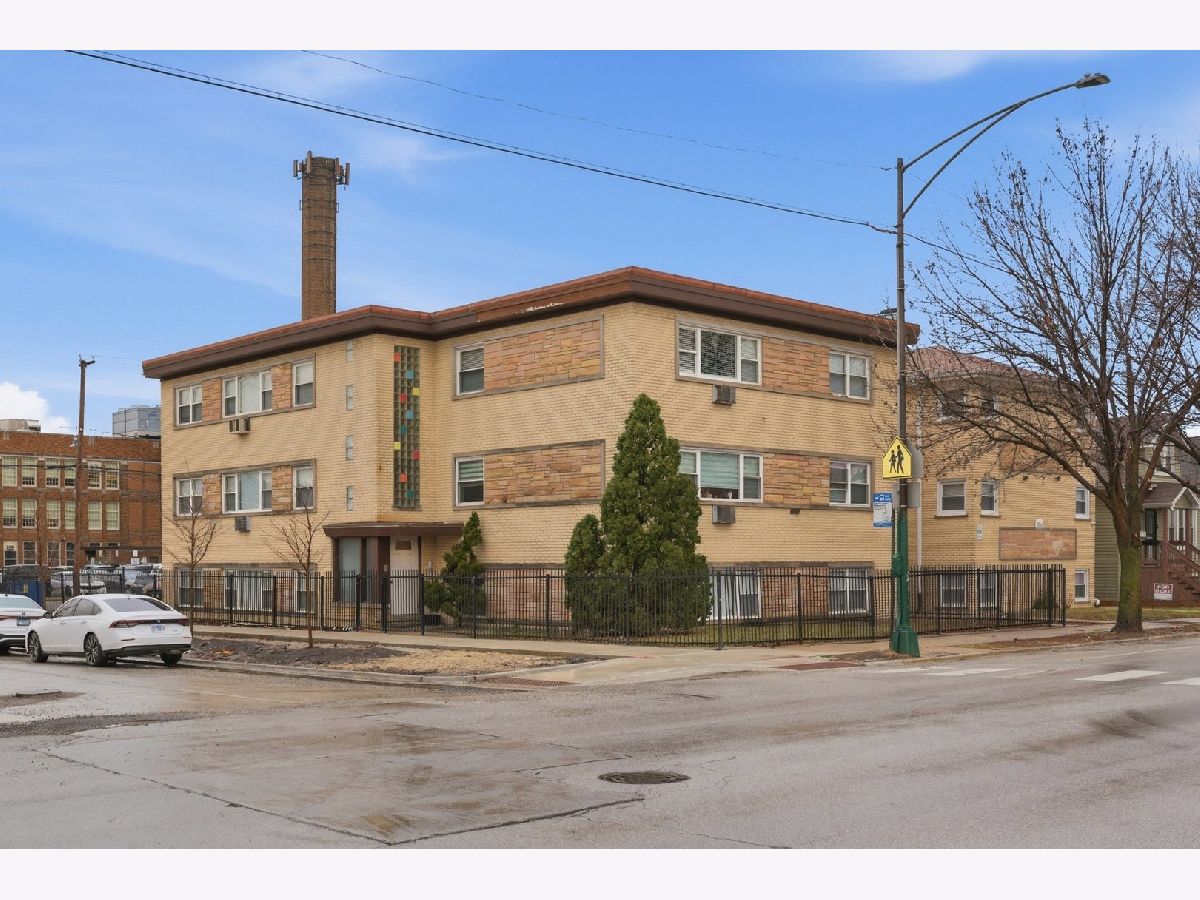  For Sale Chicago Illinois, 3057 Narragansett Street