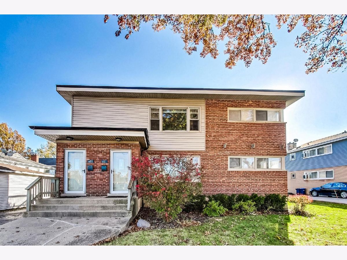  For Rent Western Springs Illinois, 611 Burlington