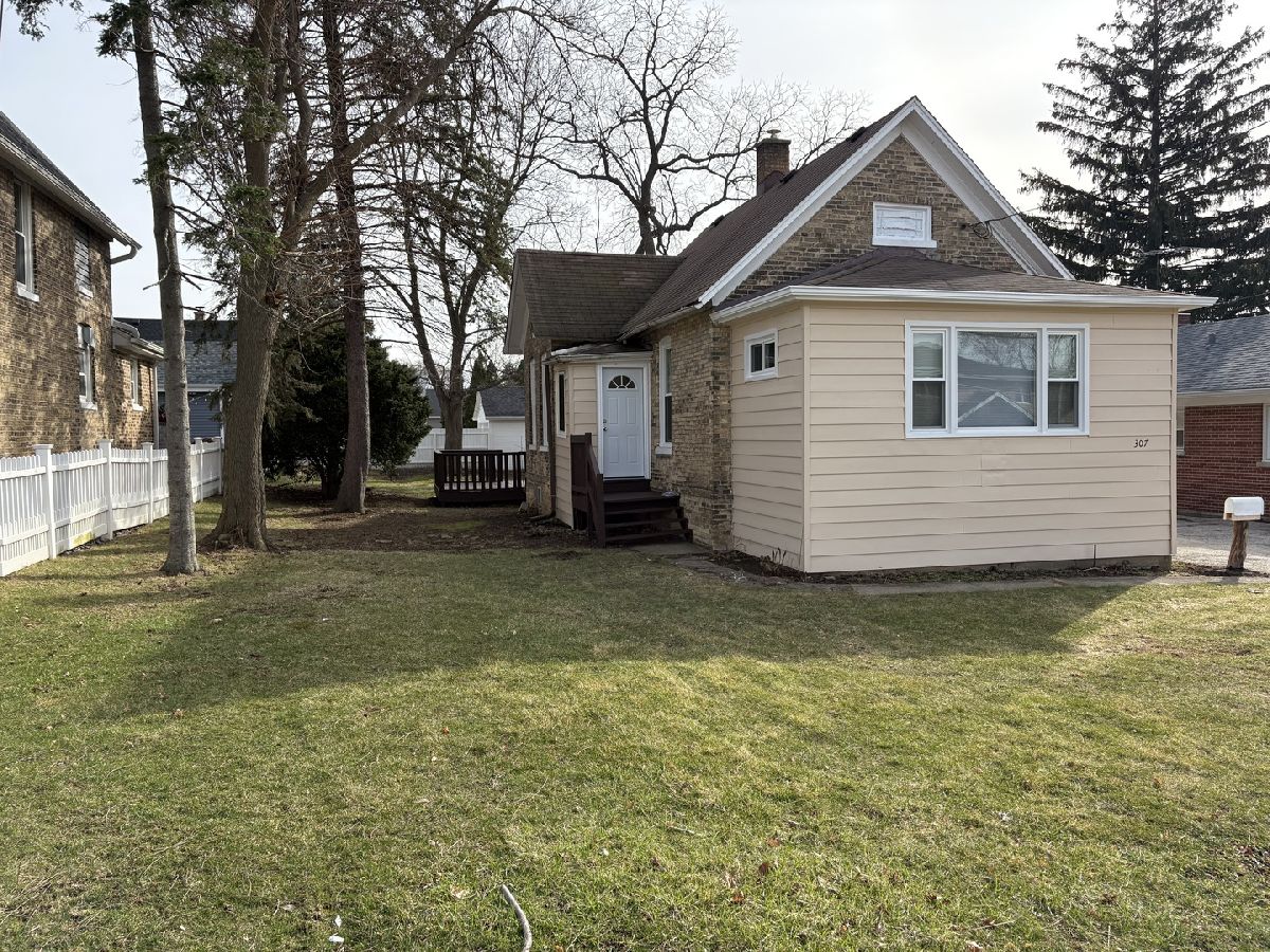  For Rent Highwood Illinois, 307 Prairie