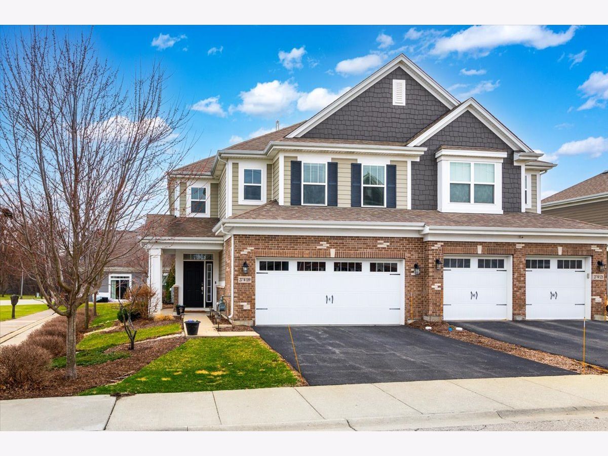 Condos & Townhomes For Sale Timber Creek Winfield Illinois, 27W119 Redbud Lane