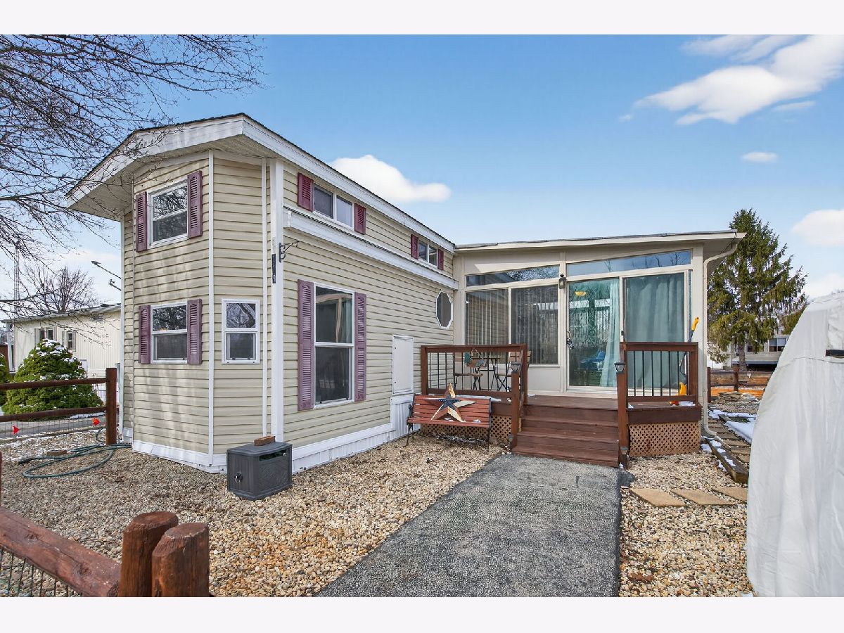 Homes For Sale Shadow Lakes Wilmington Illinois, 119 Largemouth Lane