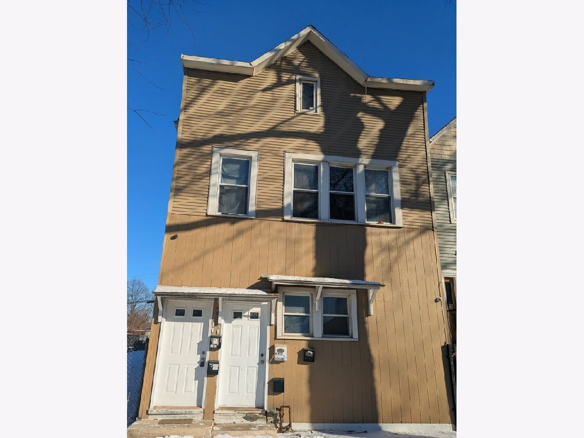  For Sale Chicago Illinois, 4805 Elizabeth Street