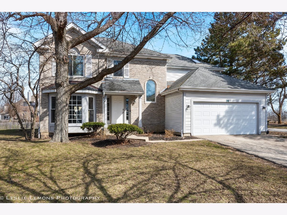 Homes For Sale Hunters Ridge Grayslake Illinois, 248 Bobolink Drive