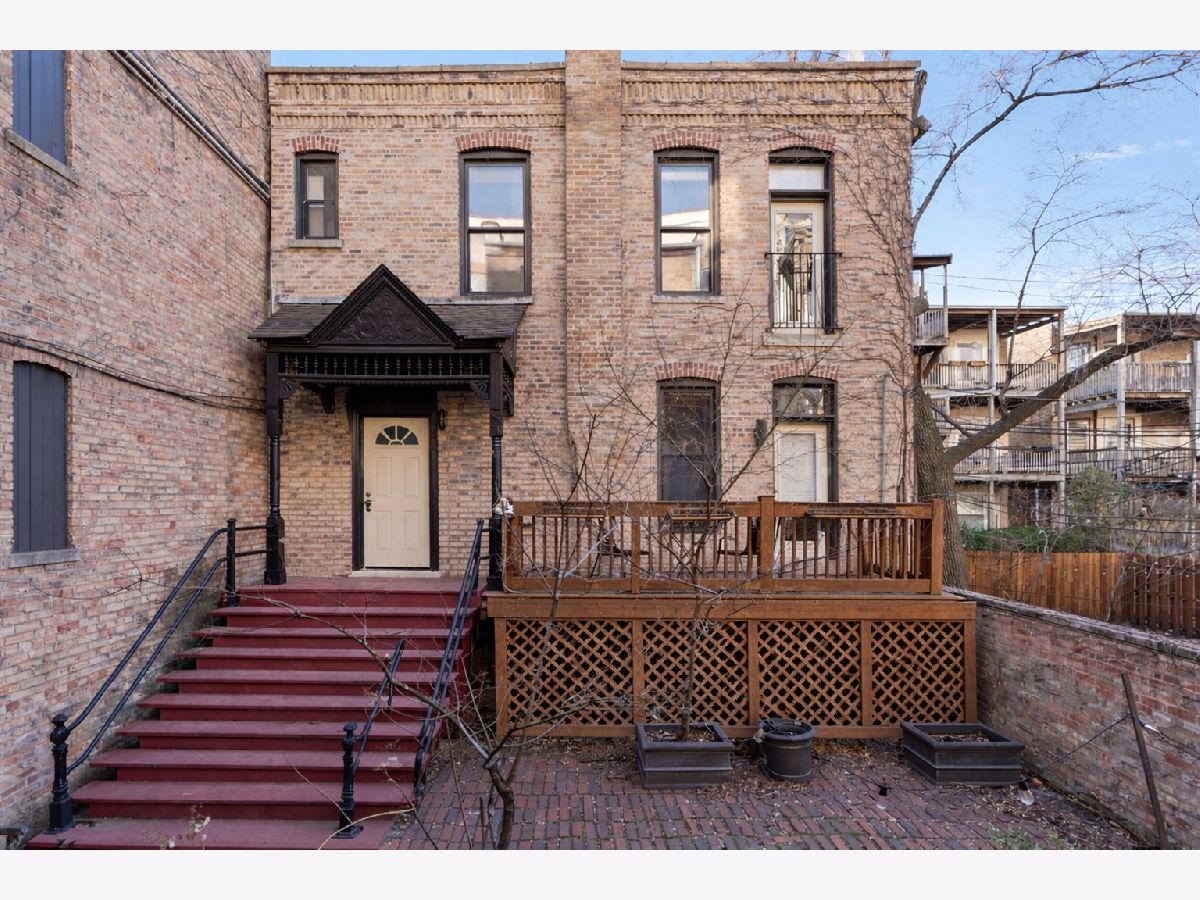  Sold Chicago Illinois, 2826 Orchard