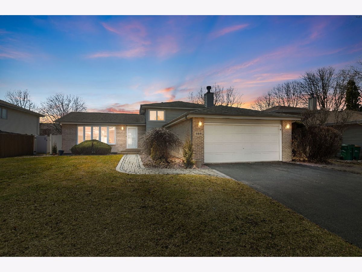  For Sale Lockport Illinois, 16641 Oneida Drive