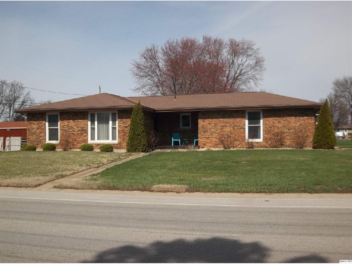  For Sale Quincy Illinois, 2801 Bluff Ct.