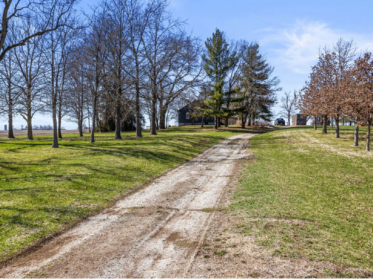  Sold Foosland Illinois, 3335 County Road 300