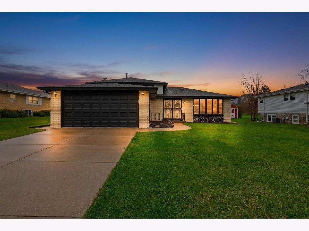  For Sale Downers Grove Illinois, 9S315 Cumnor Road