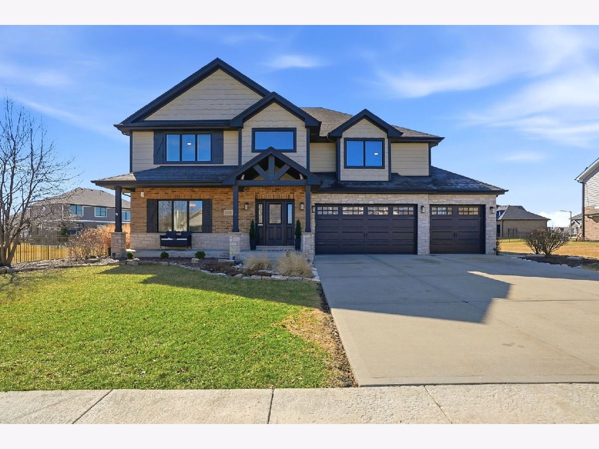 Homes & Townhomes For Sale Sunset Lakes Manhattan Illinois, 13931 Wilderness Lakes Drive