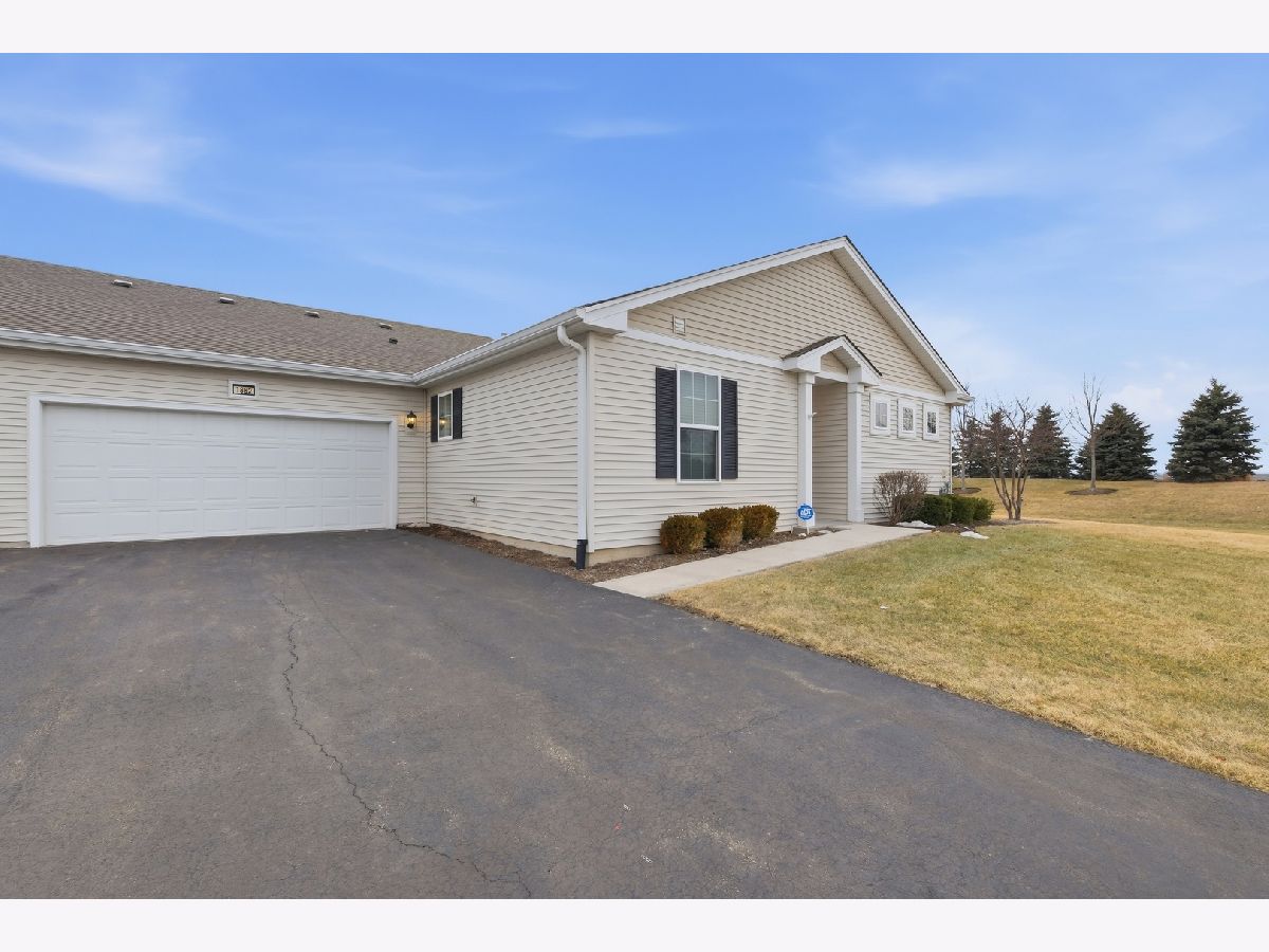 Townhomes & Homes For Sale Carillon At Cambridge Lakes Pingree Grove Illinois, 1882 Southern Circle