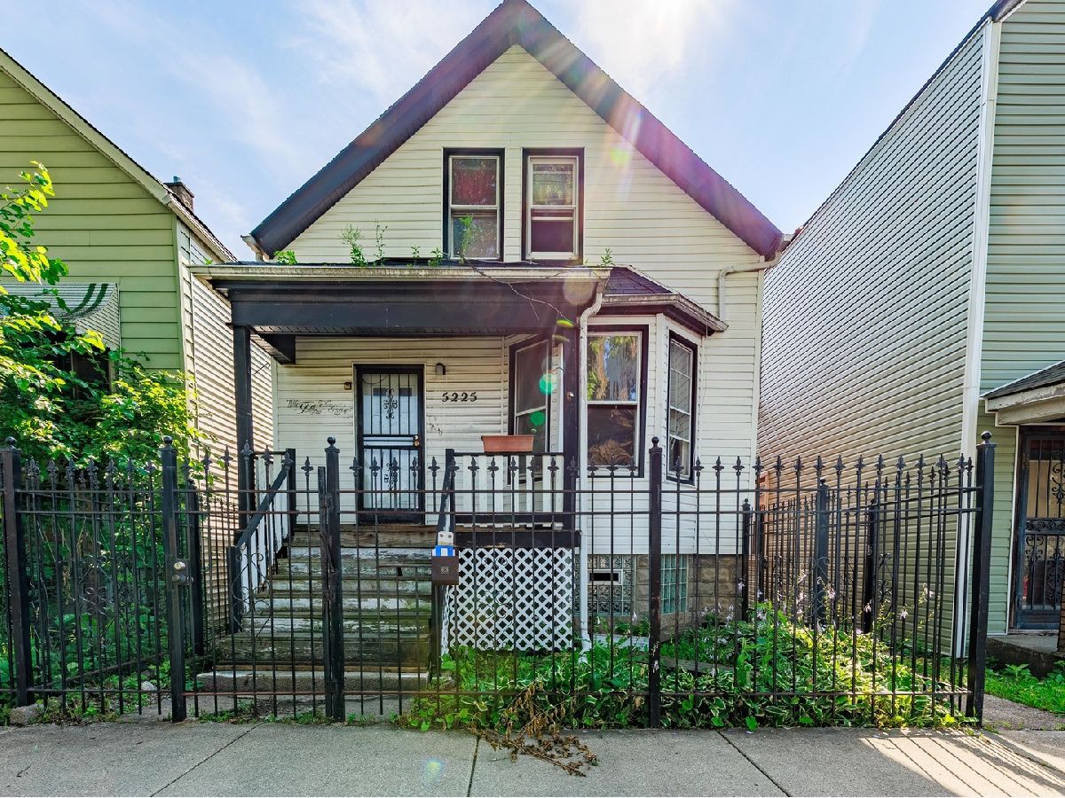  For Sale Chicago Illinois, 5225 Wood Street