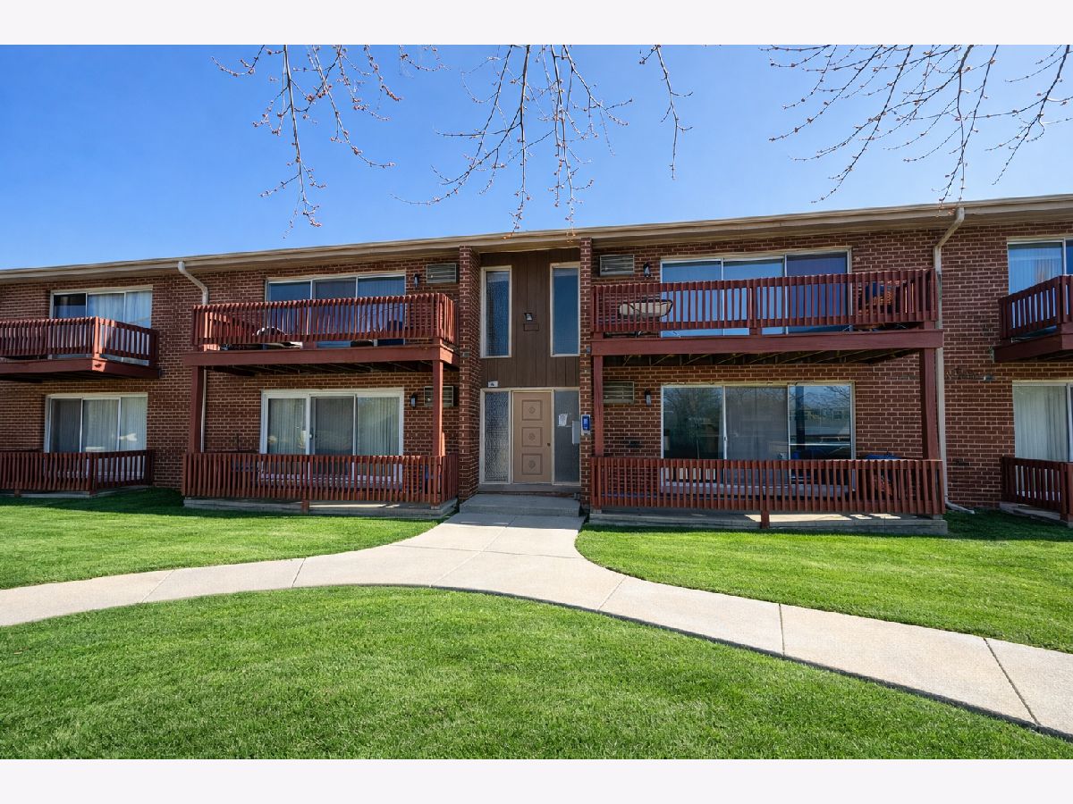  For Sale Glenwood Illinois, 555 Carroll Parkway