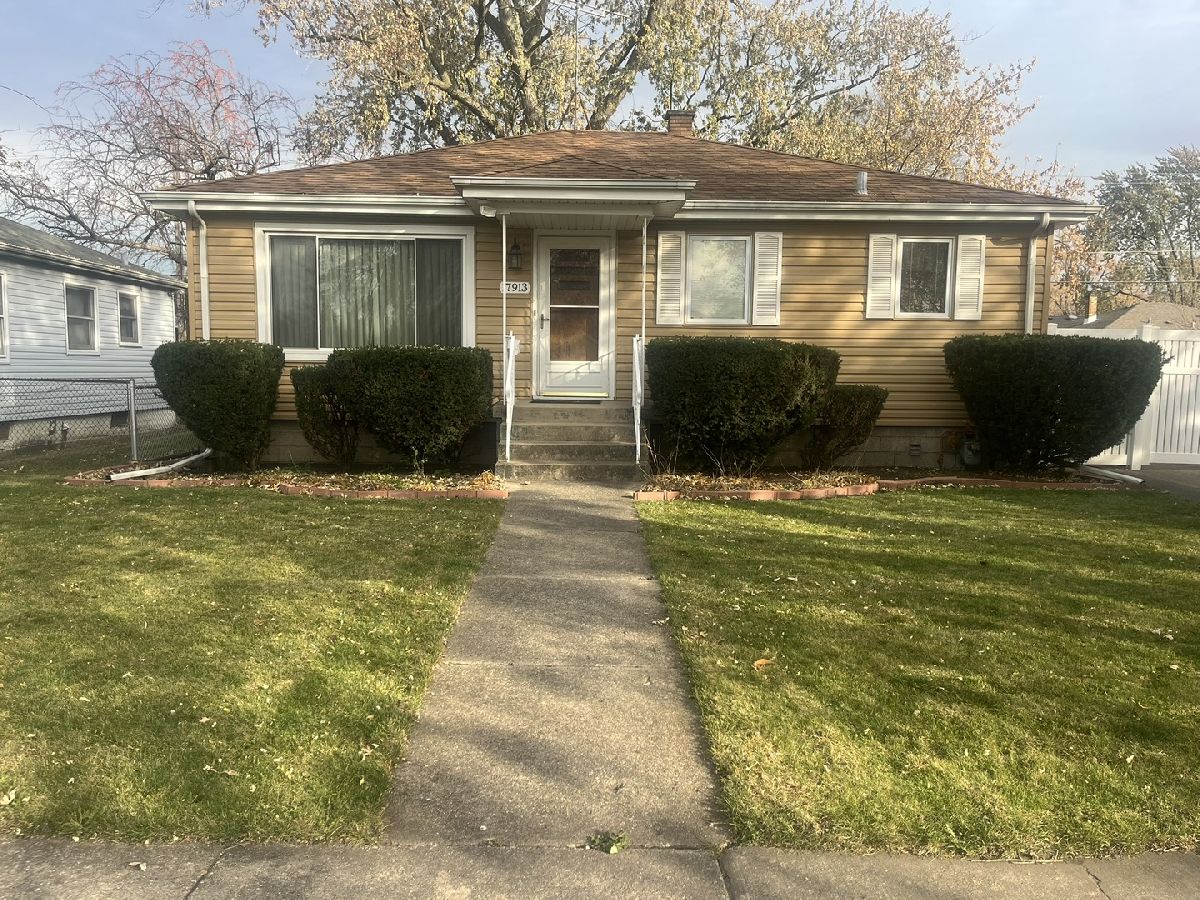  For Sale Lansing Illinois, 17913 William Street