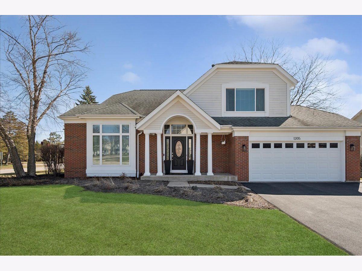  For Sale Lake Zurich Illinois, 1205 Stratford Court
