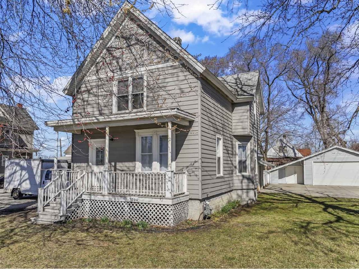  For Sale Blue Island Illinois, 2704 139th Street