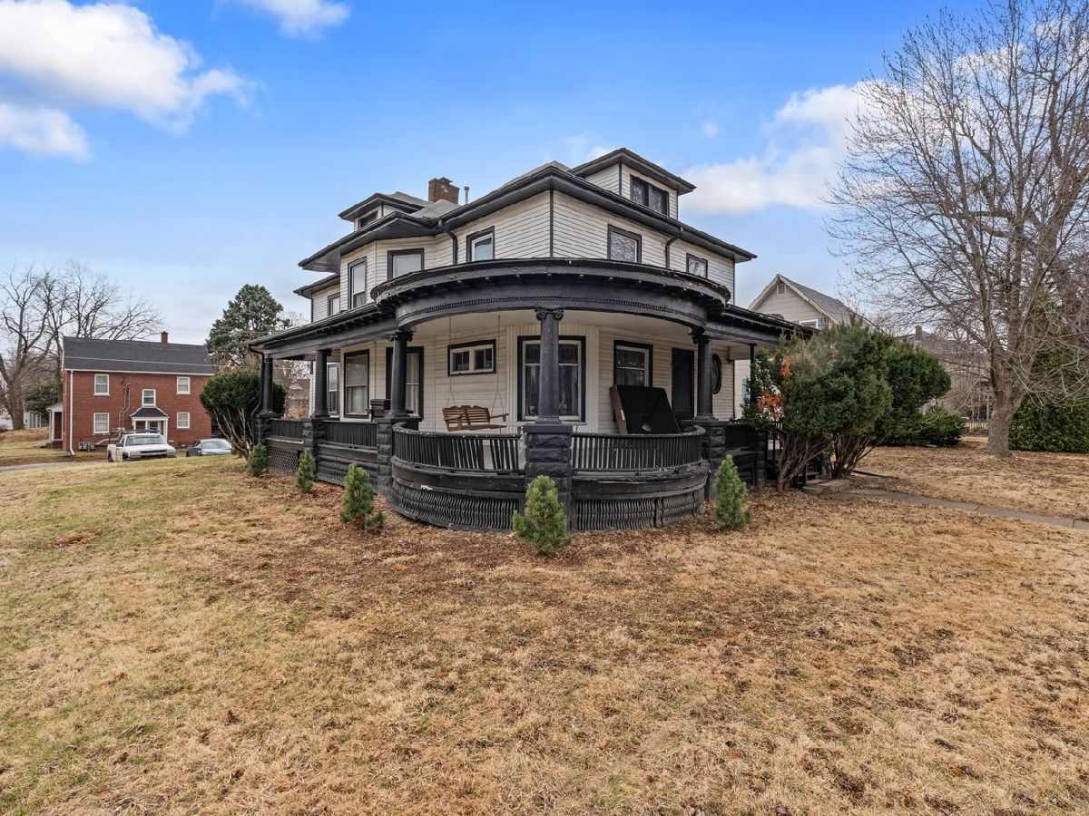  For Sale Moline Illinois, 1546 12th Avenue