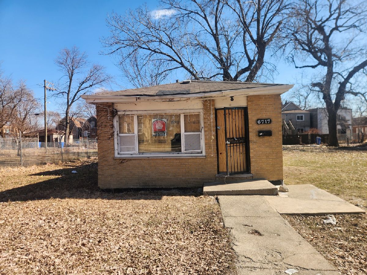  For Sale Chicago Illinois, 6717 Rhodes Avenue