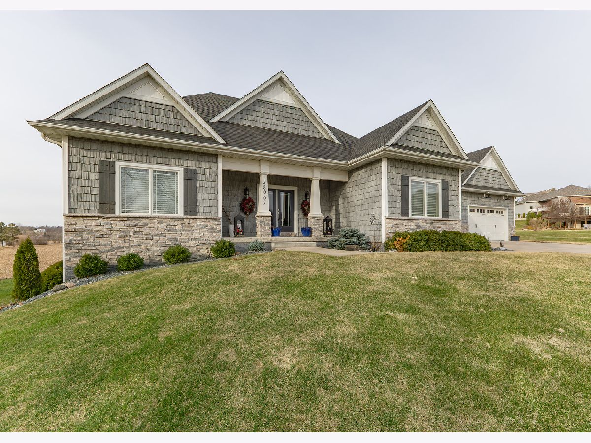  For Sale Le Claire Iowa, 28067 238th Street