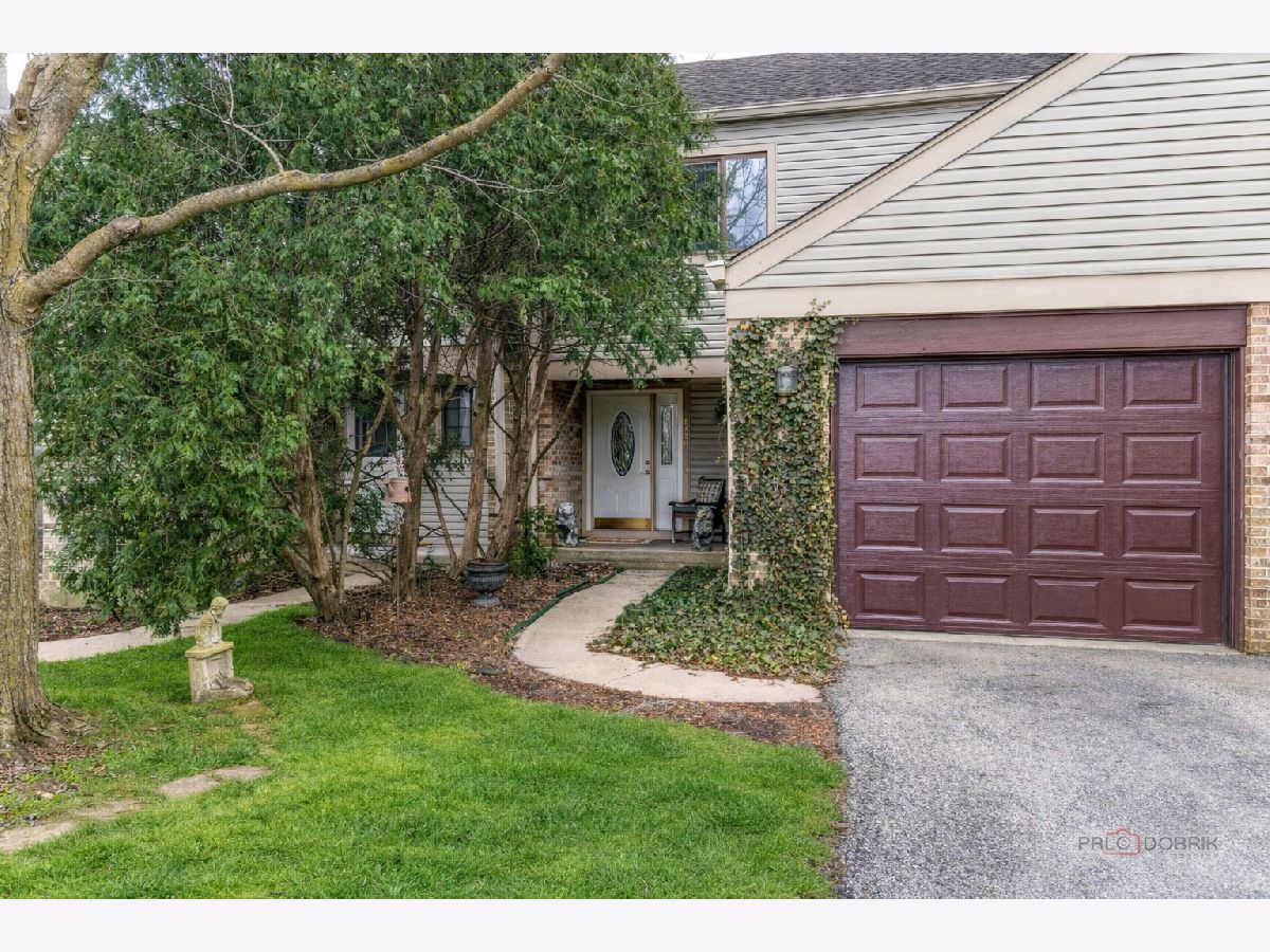  For Sale Deerfield Illinois, 1440 Waukegan Road